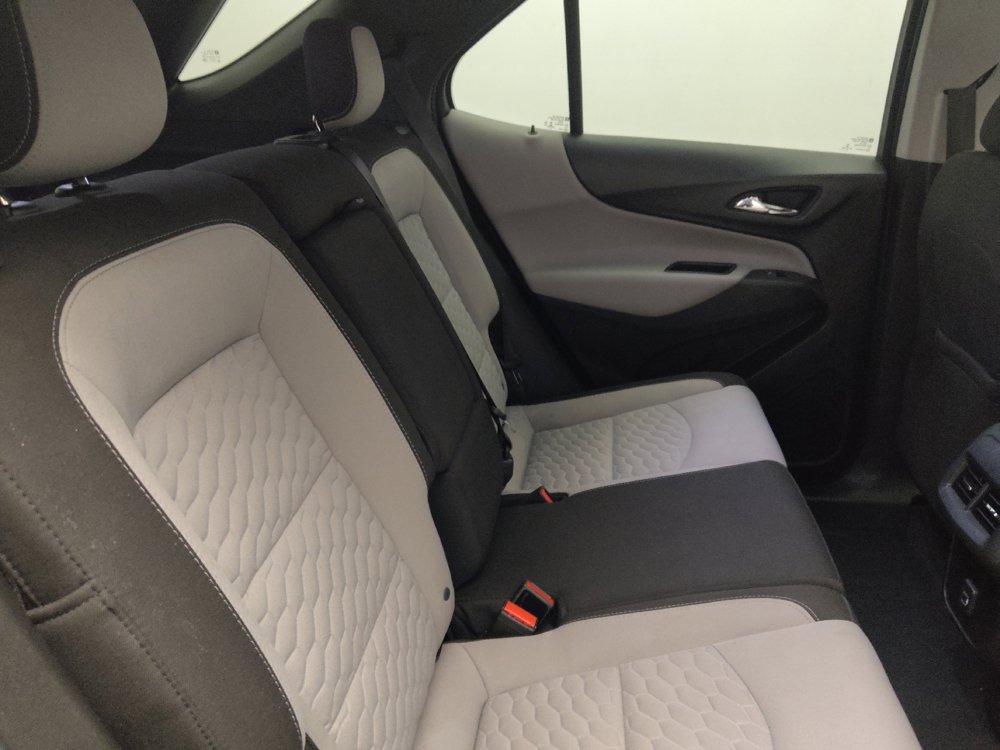 Used 2019 Chevrolet Equinox LS FWD image 19