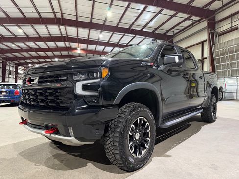 Used 2024 Chevrolet Silverado 1500 ZR2 AWD/4WD image 9