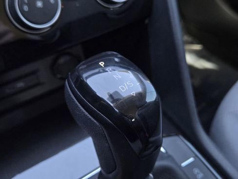 Used 2023 Volkswagen Taos S image 24