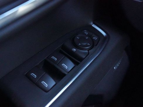 New 2025 GMC Sierra 1500 Elevation w/ Preferred Package image 18