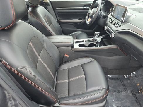 Used 2024 Nissan Altima 2.5 SR image 22