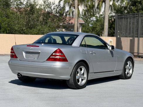 Used 2001 Mercedes-Benz SLK 320 image 15