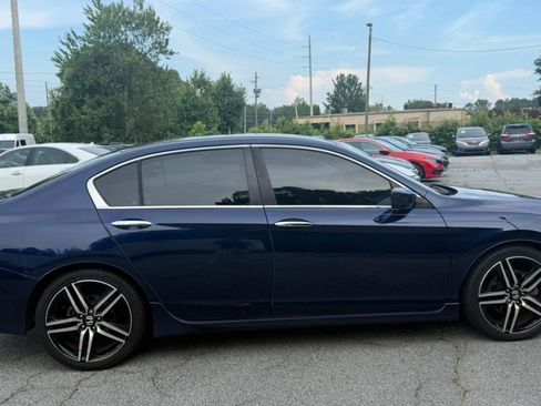 Used 2016 Honda Accord Sport image 8