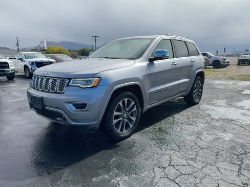 Used 2018 Jeep Grand Cherokee Overland image 10