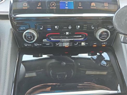 Used 2021 Jeep Grand Cherokee L Overland AWD/4WD image 25