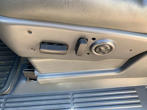 Used 2003 GMC Sierra 2500 SLT w/ SLT Preferred Equipment Group image 26