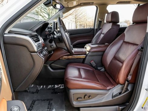 Used 2019 Chevrolet Suburban Premier image 5