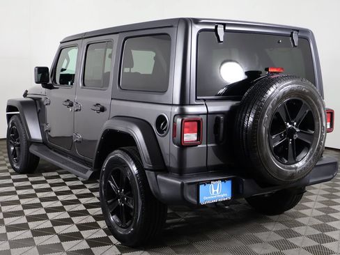 Used 2023 Jeep Wrangler Unlimited Sport AWD/4WD image 7
