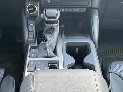Used 2025 Toyota Land Cruiser w/ Premium Package AWD/4WD image 17