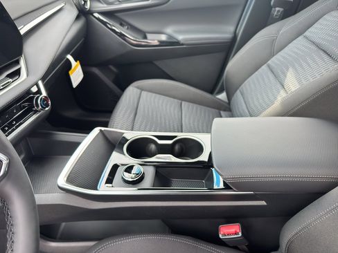 New 2026 Chevrolet Equinox LT image 14