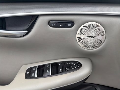 Used 2023 INFINITI QX50 Luxe w/ Accent Package AWD/4WD image 28