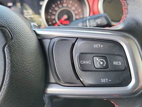 Certified 2022 Jeep Gladiator Rubicon w/ Cold Weather Group image 6