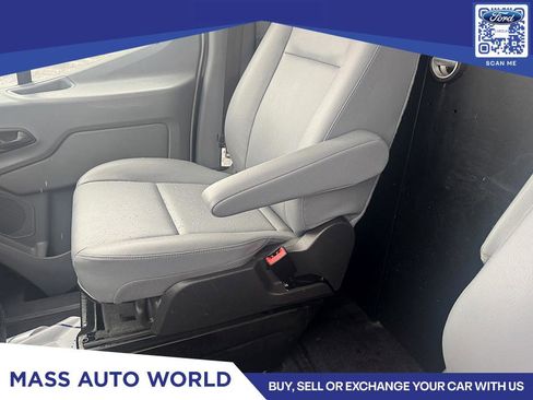 Used 2019 Ford Transit 250 130 Low Roof image 7