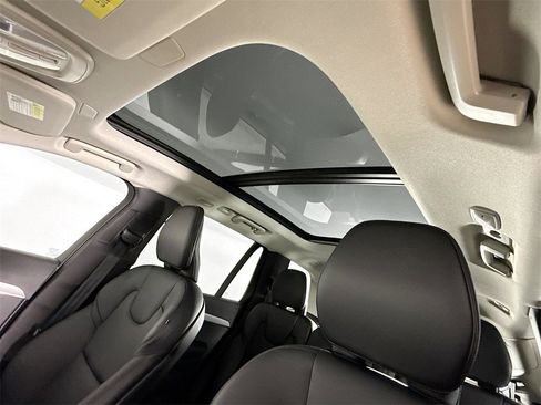 Certified 2025 Volvo XC90 B5 Core image 22