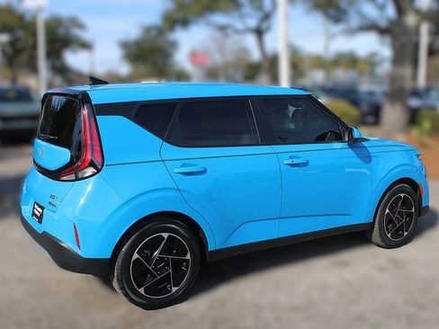 Certified 2025 Kia Soul EX image 6