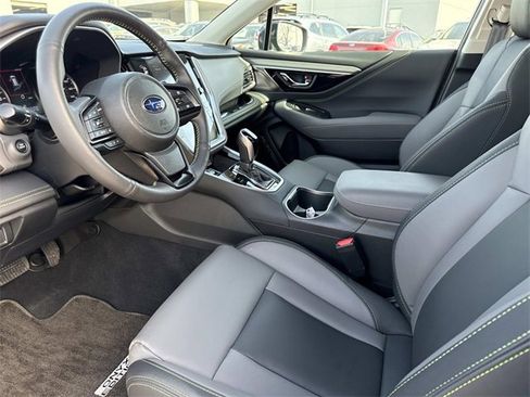 Used 2025 Subaru Outback Onyx Edition image 12