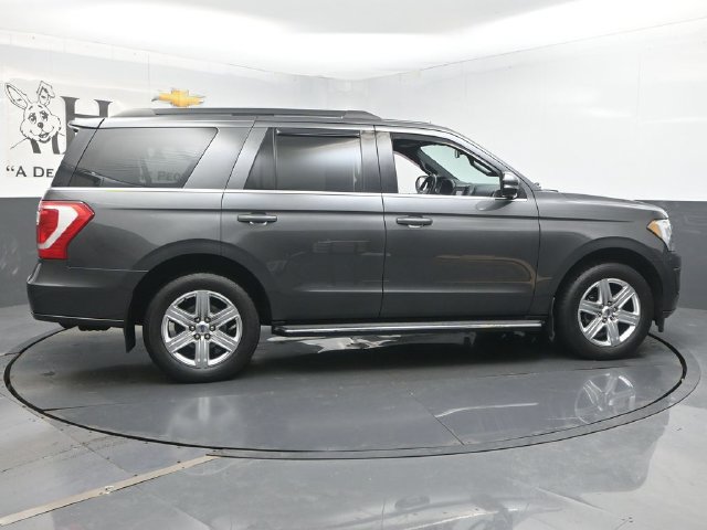 Used 2020 Ford Expedition XLT w/ Equipment Group 202A AWD/4WD image 43