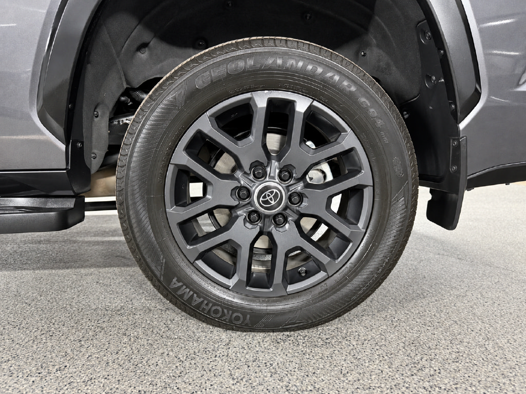 Used 2024 Toyota Sequoia Platinum AWD/4WD image 14
