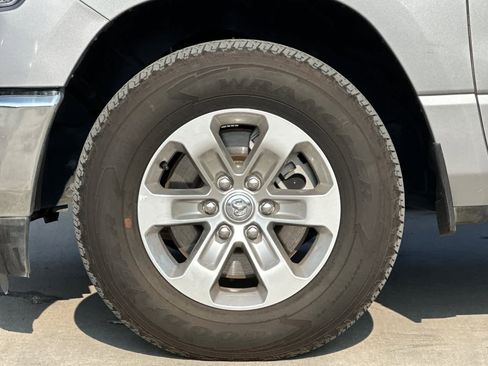 Used 2024 RAM 1500 Laramie image 36