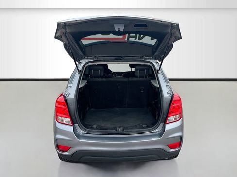 Used 2020 Chevrolet Trax LS image 23