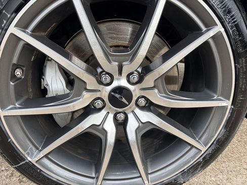 Used 2025 Genesis G70 2.5T image 28