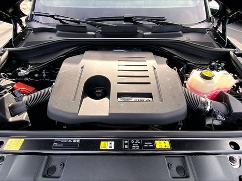 New 2026 Land Rover Range Rover Sport SE image 14