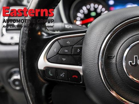 Used 2021 Jeep Compass Limited image 15