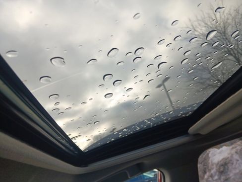 Used 2017 Toyota RAV4 XLE image 17