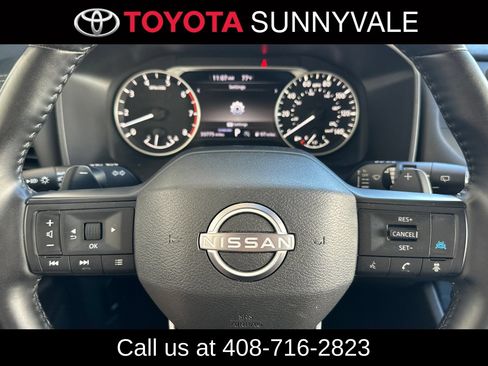 Used 2025 Nissan Rogue SV FWD image 27