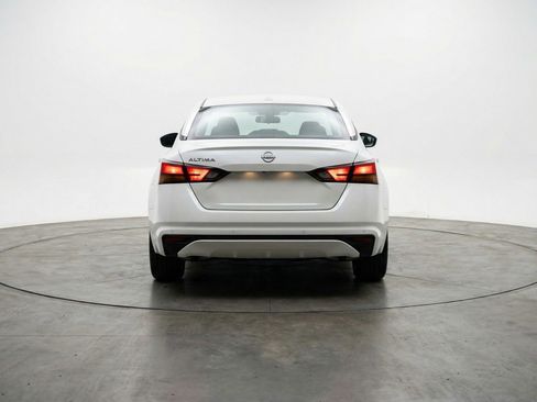 Used 2025 Nissan Altima 2.5 SV image 7