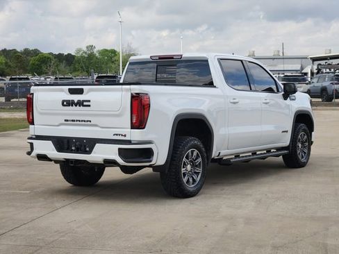 Used 2024 GMC Sierra 1500 AT4 w/ AT4 Preferred Package AWD/4WD image 6