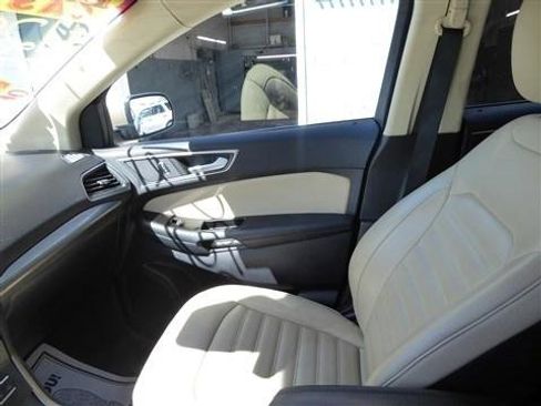 Used 2020 Ford Edge SEL w/ Convenience Package FWD image 15