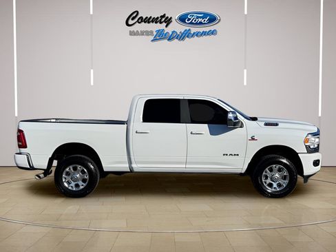 Used 2024 RAM 2500 Laramie AWD/4WD image 5