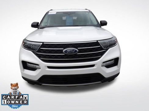 Certified 2022 Ford Explorer XLT w/ Equipment Group 202A RWD image 2