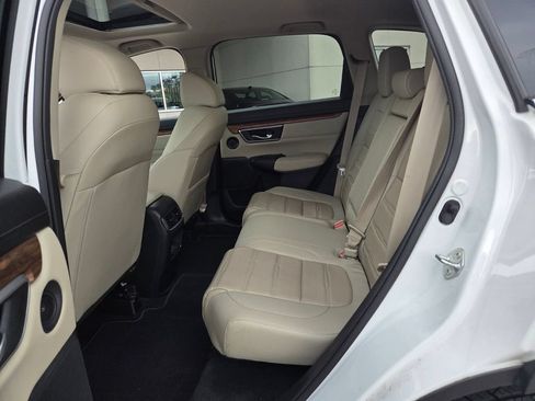 Used 2022 Honda CR-V Touring image 11