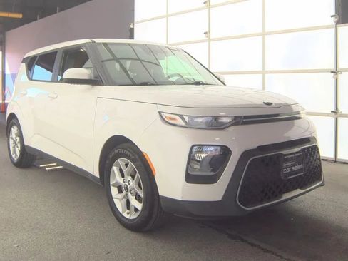 Used 2020 Kia Soul S image 4