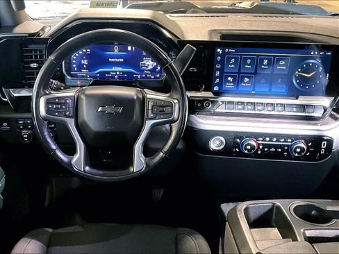 Used 2022 Chevrolet Silverado 1500 LT Trail Boss image 17