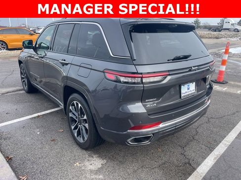 Used 2023 Jeep Grand Cherokee Overland w/ Luxury Tech Group IV image 5