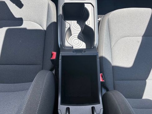 Used 2025 Kia K4 FWD image 14