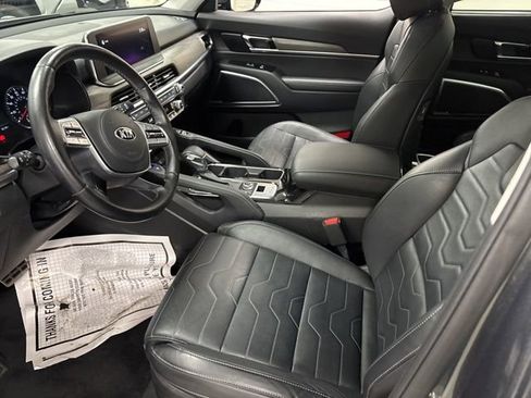Used 2021 Kia Telluride SX w/ SX Prestige Package image 19