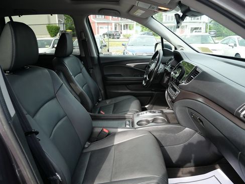 Used 2021 Honda Pilot Special Edition image 17