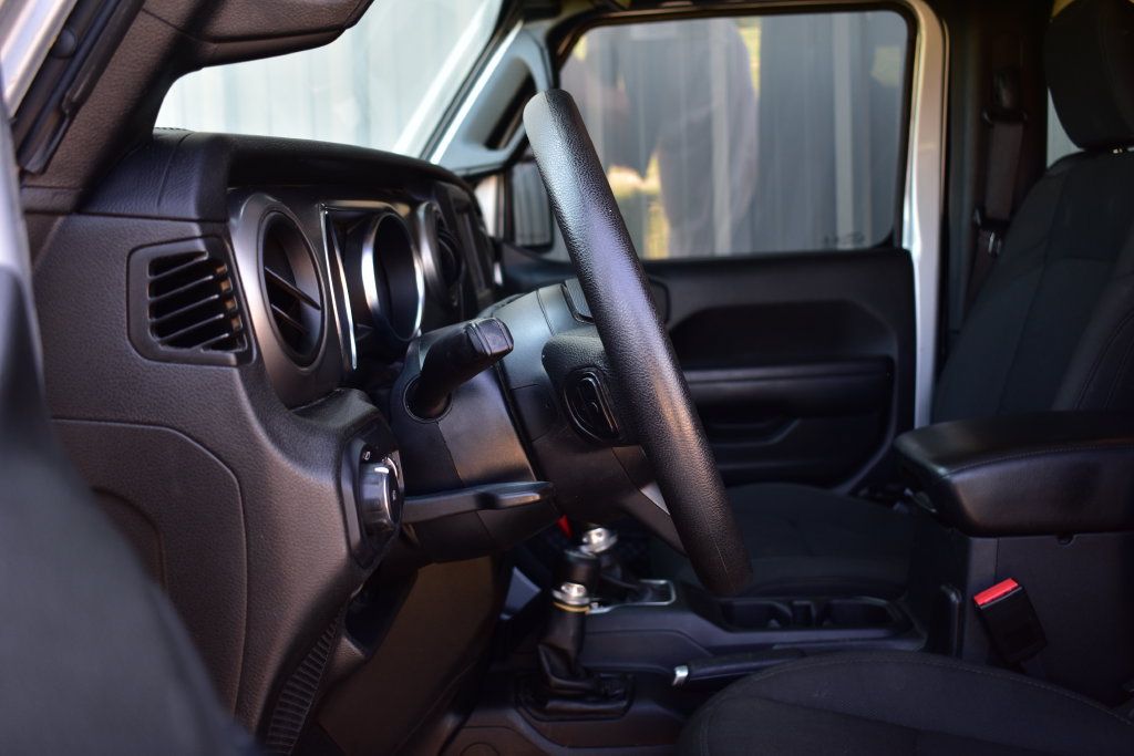 Used 2022 Jeep Wrangler Sport AWD/4WD image 41