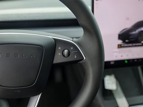 Used 2025 Tesla Model 3 Long Range image 12