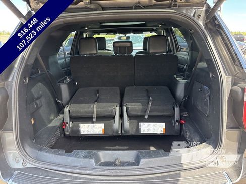 Used 2018 Ford Explorer XLT w/ Equipment Group 202A AWD/4WD image 15