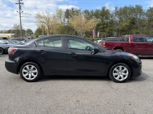 Used 2013 MAZDA MAZDA3 i SV image 6