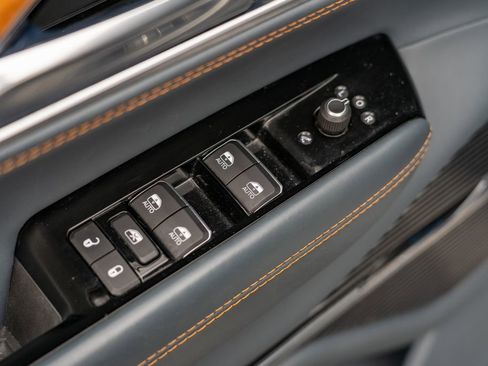 Used 2022 Jeep Grand Wagoneer Series II w/ Rear Seat Video Group 1 image 13