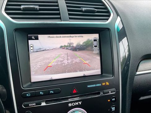 Used 2016 Ford Explorer Limited w/ Equipment Group 301A FWD image 27