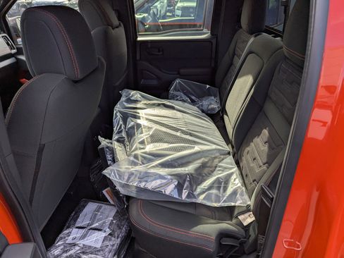 New 2026 Nissan Frontier PRO-4X w/ Pro-4x Convenience Package AWD/4WD image 9