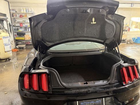 Used 2015 Ford Mustang Coupe w/ Equipment Group 051A image 19
