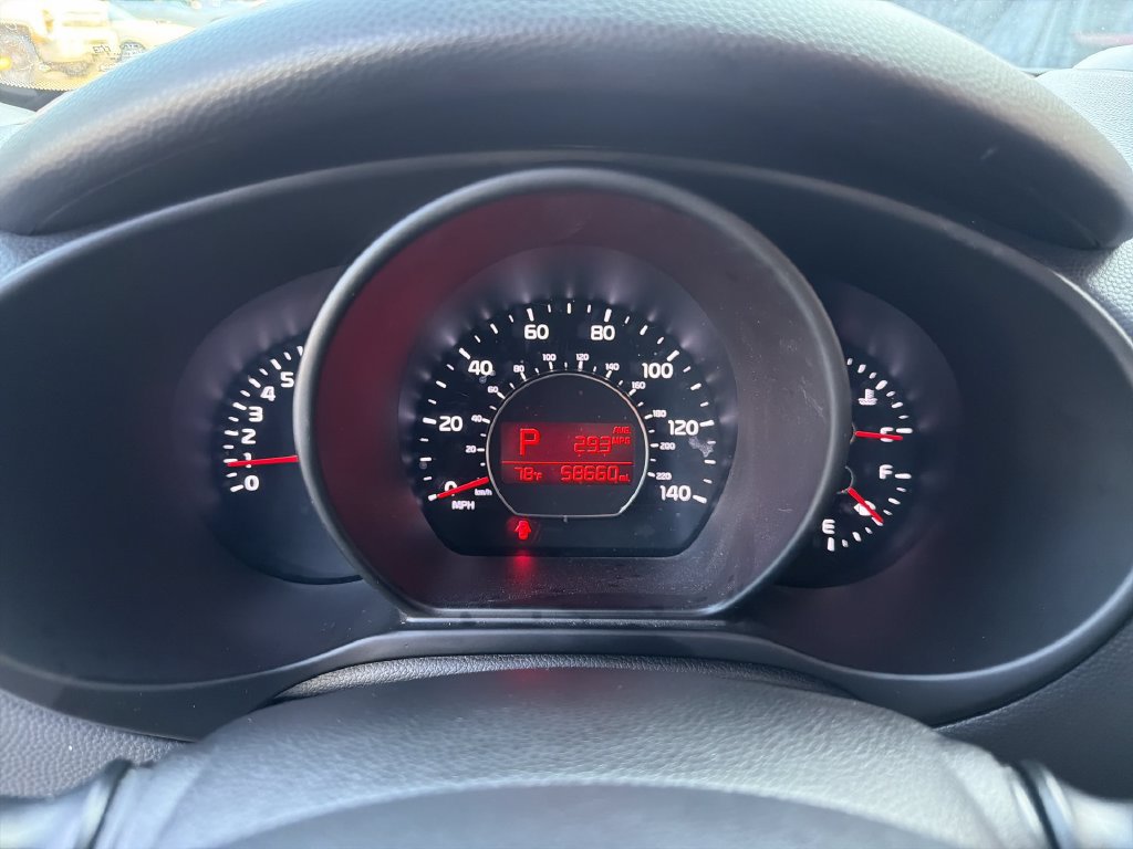 Used 2017 Kia Soul + FWD image 11